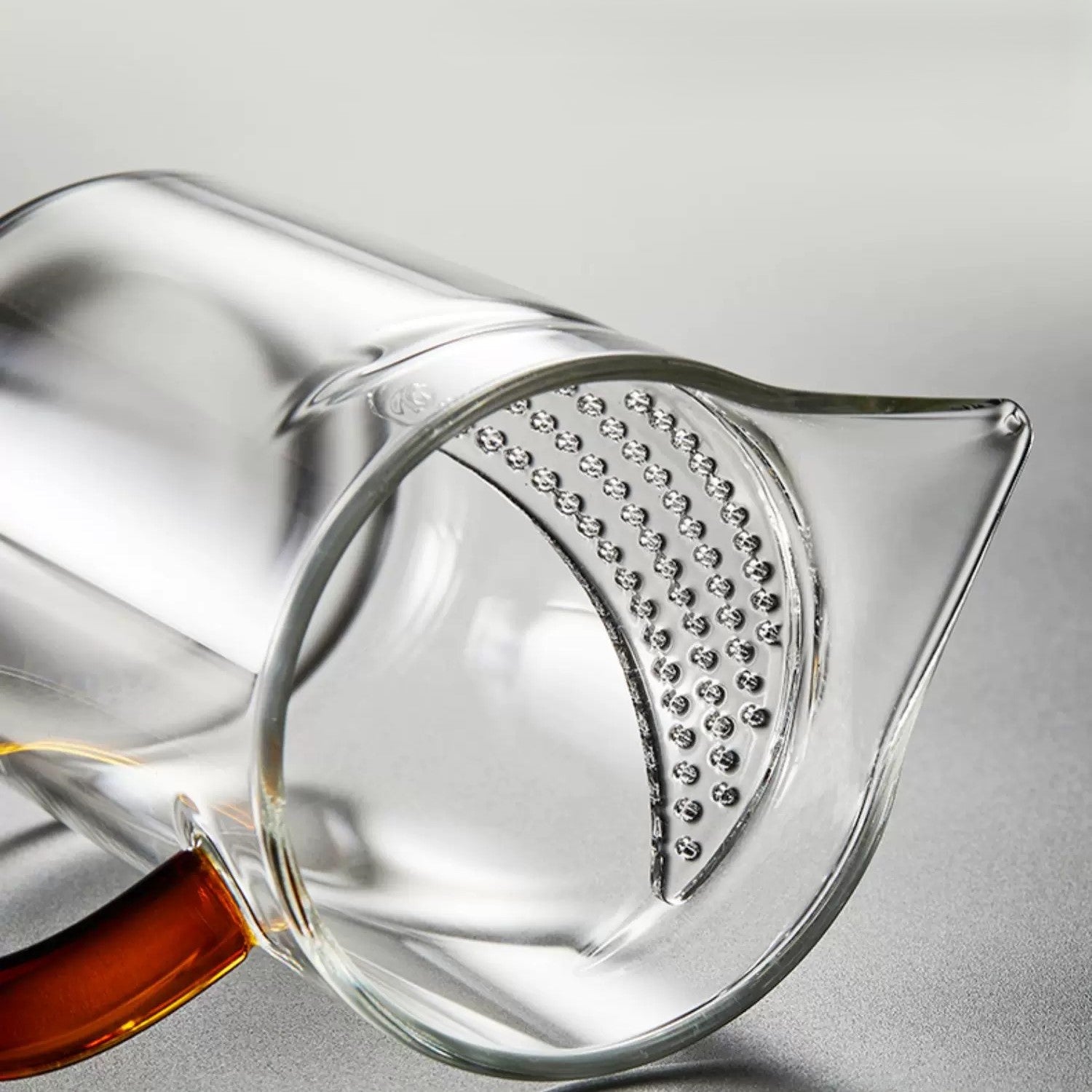 Crescent-Filter Glass Teapot – Heat-Resistant & Elegant Design [ 玻璃濾壺 ]