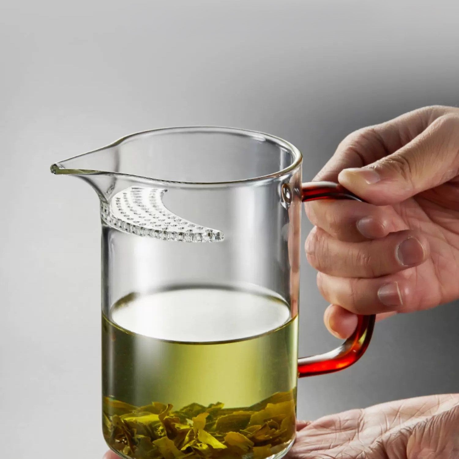 Crescent-Filter Glass Teapot – Heat-Resistant & Elegant Design [ 玻璃濾壺 ]